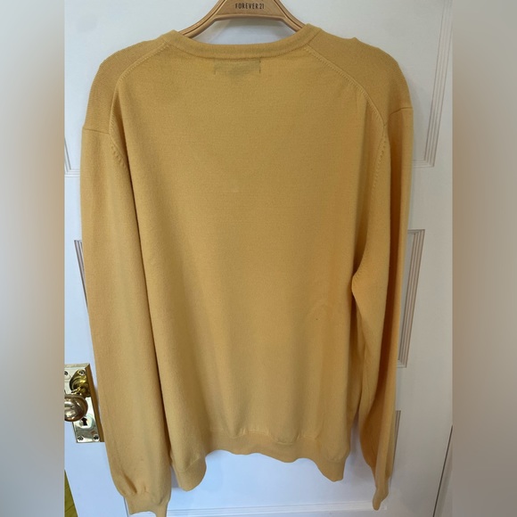 Brooks Brothers Sweater Men's or unisex size large - Picture 3 of 3